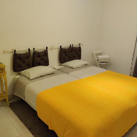 Vasco Santana Guesthouse Odivelas  Bagian luar foto
