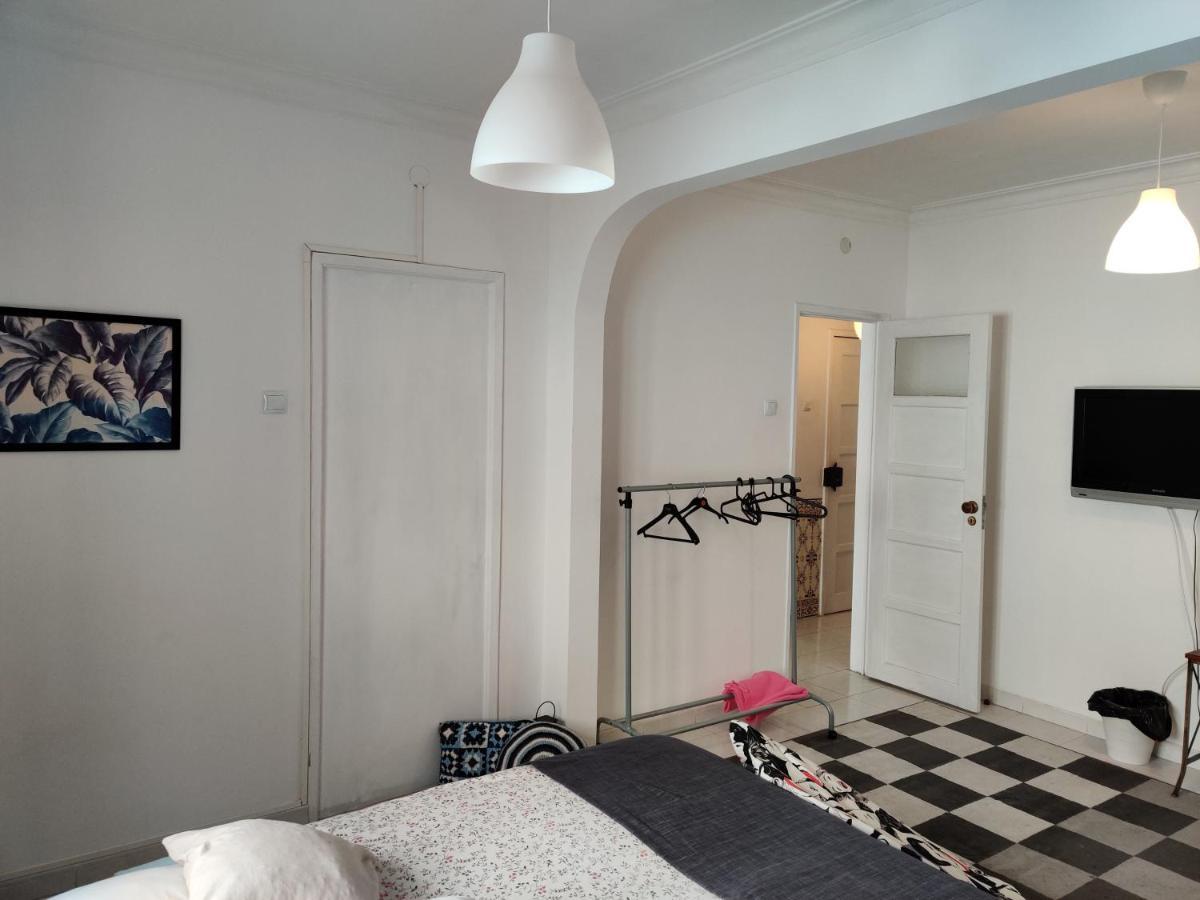Vasco Santana Guesthouse Odivelas  Bagian luar foto