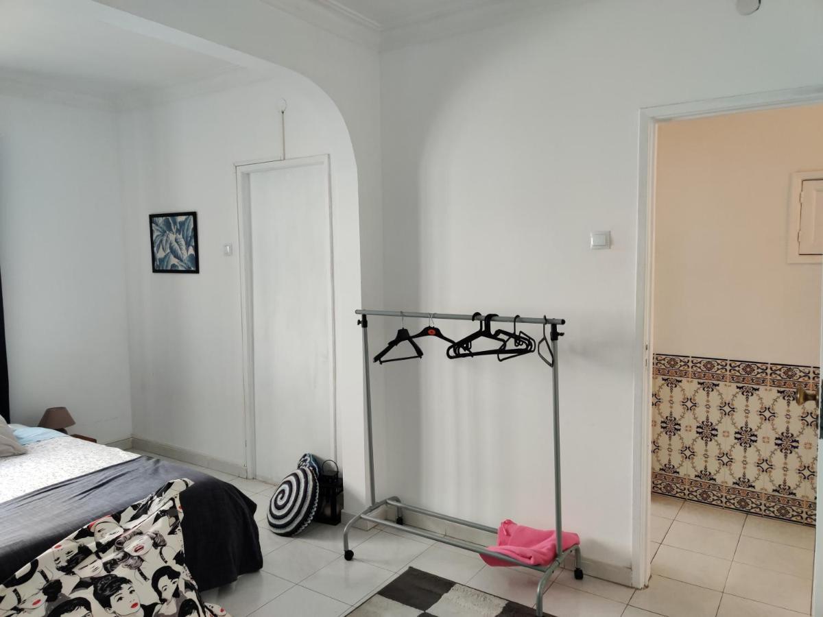 Vasco Santana Guesthouse Odivelas  Bagian luar foto
