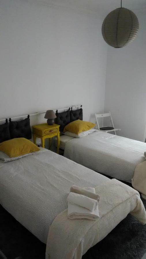 Vasco Santana Guesthouse Odivelas  Bagian luar foto